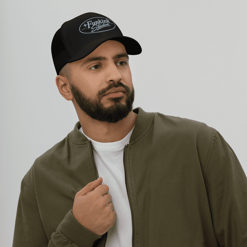 TRUCKER CAP - BLACK